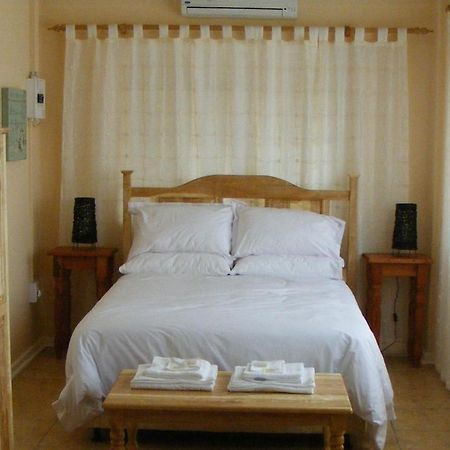 Die Katte Guest House Cottages- Vosburg מראה חיצוני תמונה